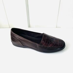 Easy Spirit Brown Leather Preppy Loafers 7.5